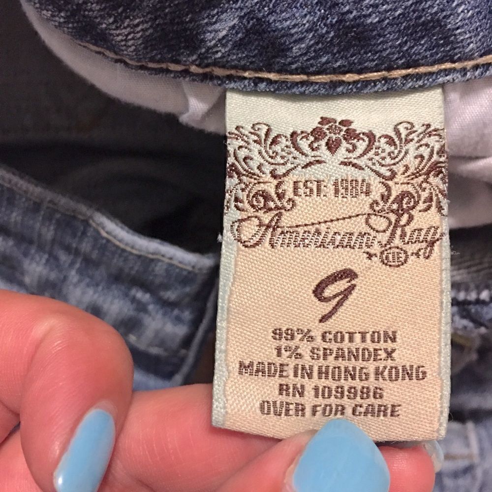 American Rag Jeans   - Picture 3 of 6